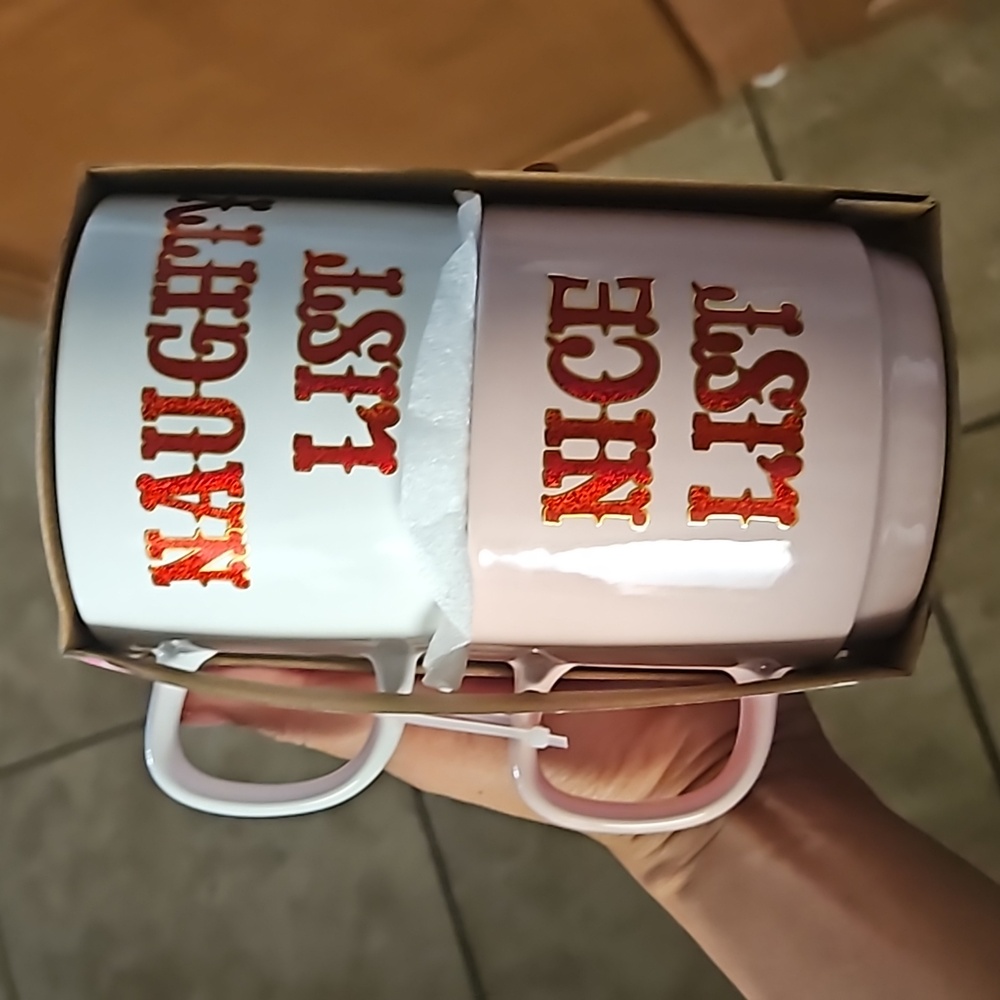 Naughty list and Nice List mug set